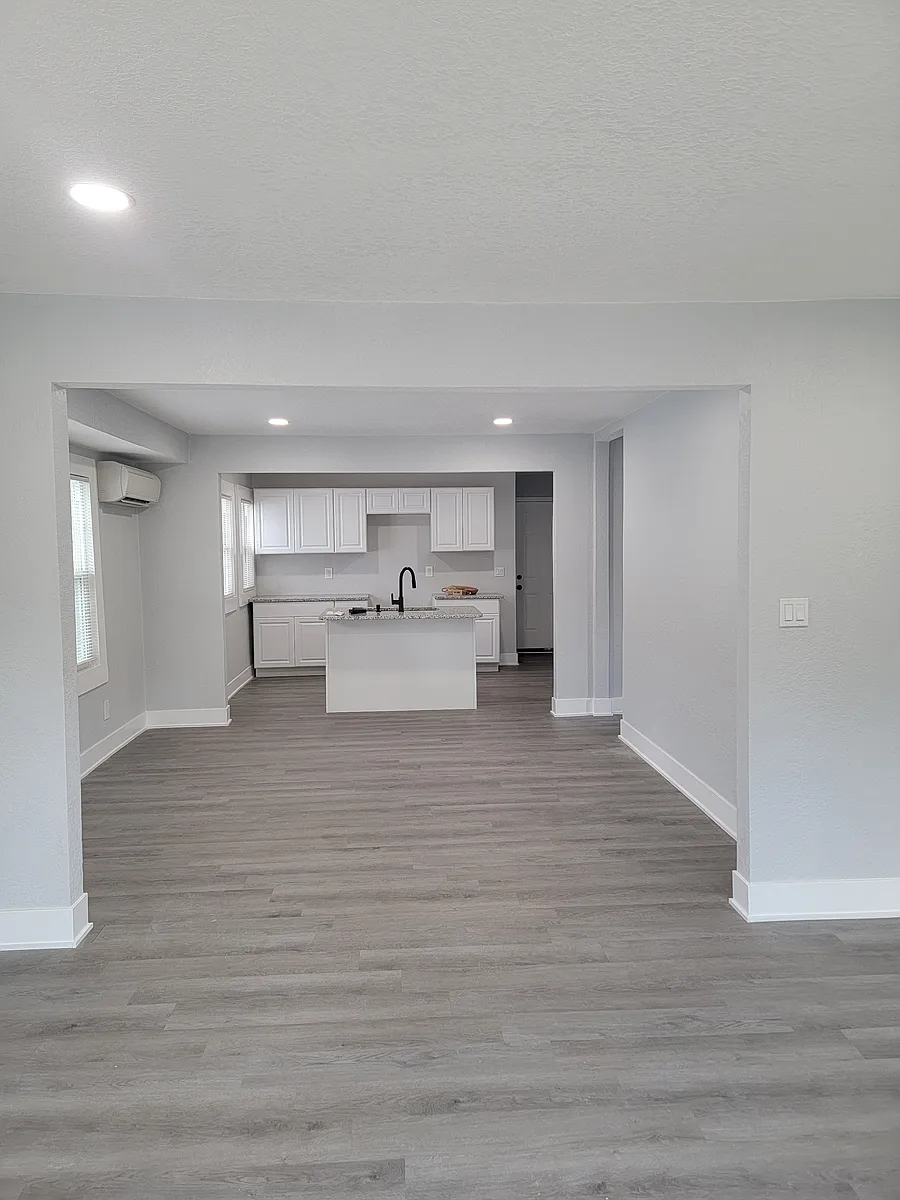 Building Photo - 325 Van Brunt Blvd