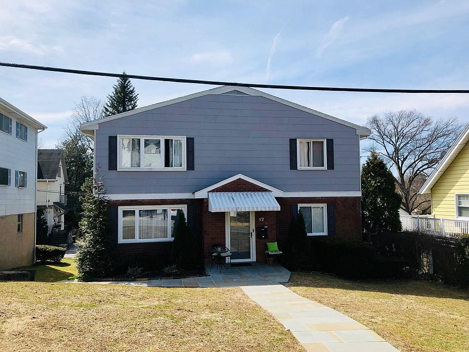 1st image of 12 Cottage Pl #1