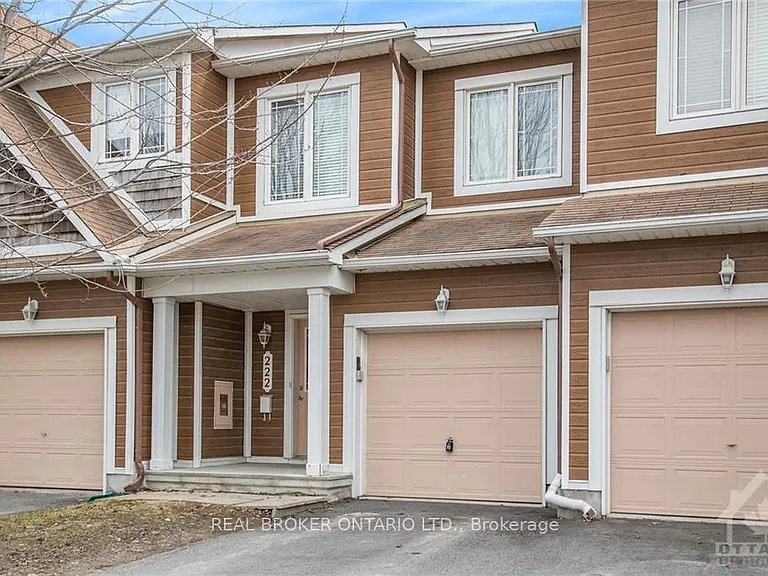 222 Meadowbreeze Dr — Photo 2