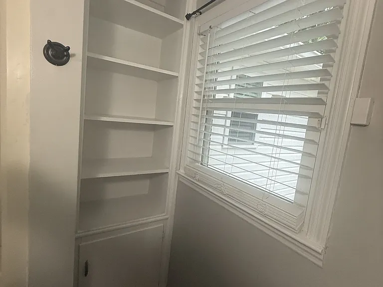 503 N Lincoln St — Photo 12