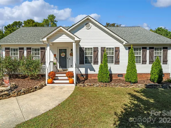 356 Emma Wood Ln, Rock Hill, SC 29730