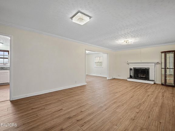 5th image of 4621 Royalview Rd Lot 6