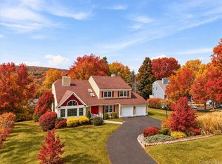 28 E Hill Road, Cortlandt Manor, NY 10567