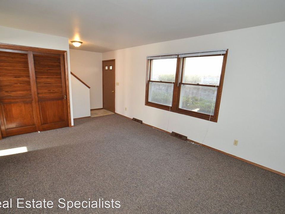 Ridgeway Townhomes 609667 Ridgeway Dr Hartland WI Zillow