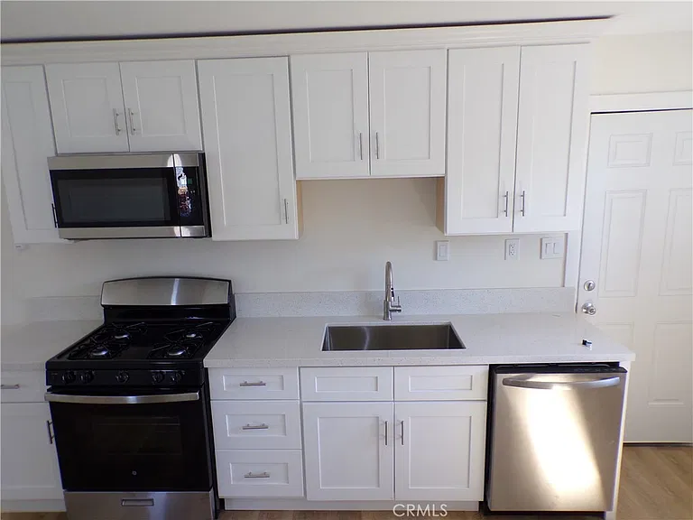 34579 Avenue B #3 — Photo 6
