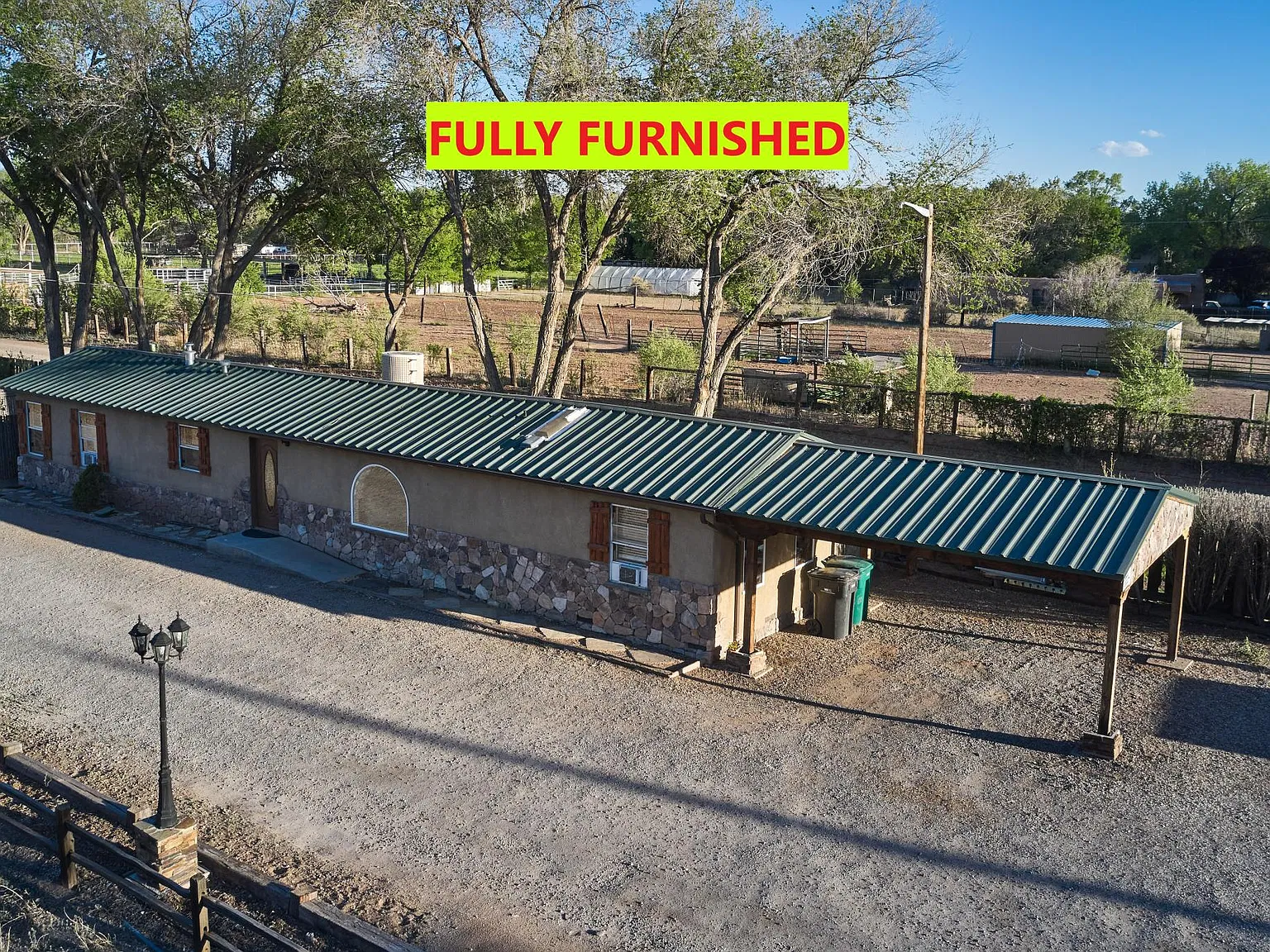 2 bed, 900 sqft, $1,900 — Photo 1