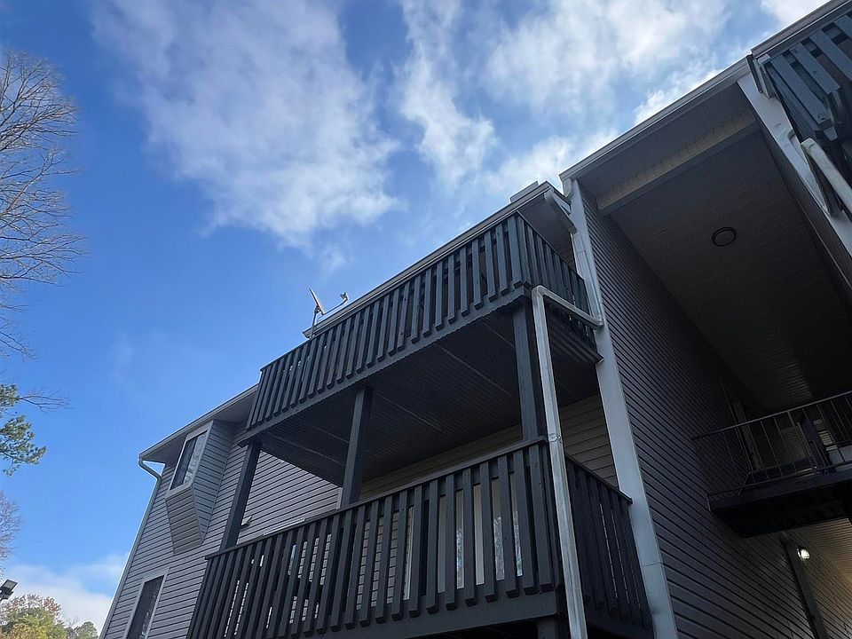 1st image of 407 Woodland Vlg Unit 407