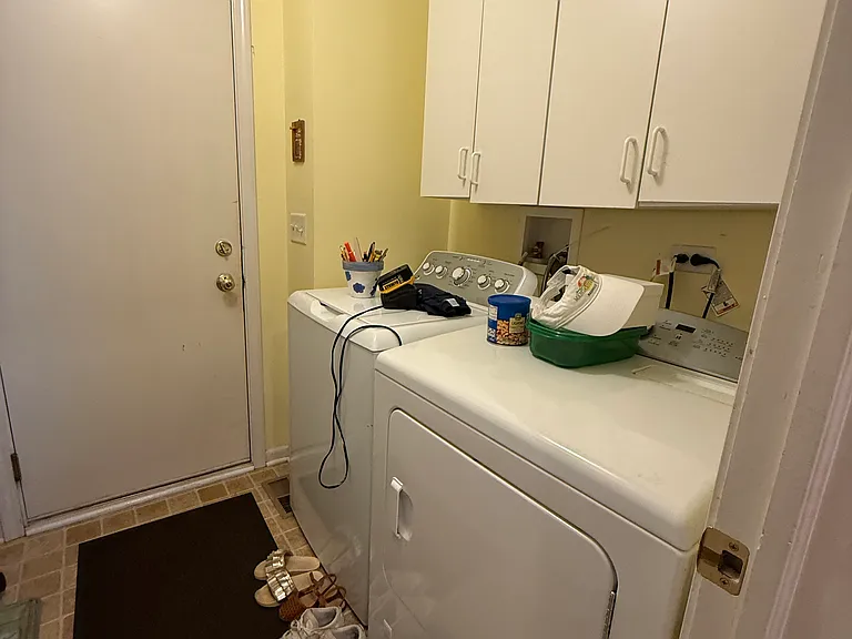 209 Rogers Way — Photo 17