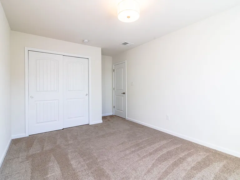 35059 Dundee St — Photo 21