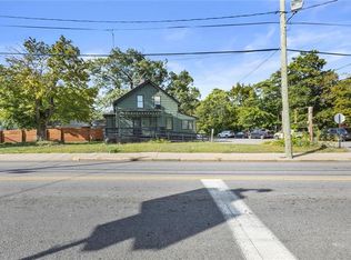 533 Weeden St, Pawtucket, RI 02860