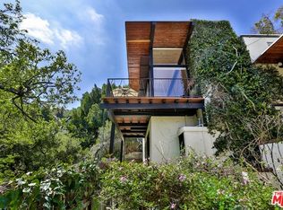 6924 Woody Trl, Los Angeles, CA 90068