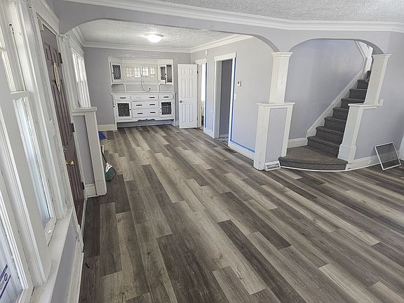 3rd image of 11122 Mount Overlook Ave