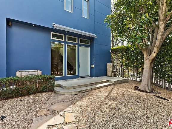 4th image of 3354 S Beverly Dr