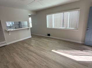 104 Roycroft Ave #4, Long Beach, CA 90803