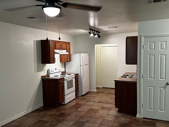 5th image of 6919 N Palafox St APT 2