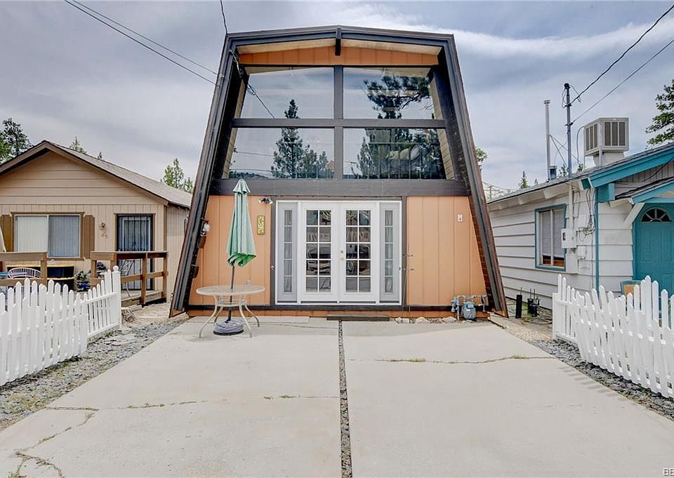 1st image of 404 Meadow Ln