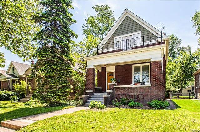 1st image of 4940 Botanical Ave