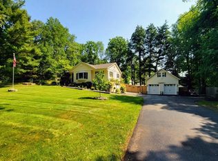 14 Montfort Woods Rd, Wappingers Falls, NY 12590
