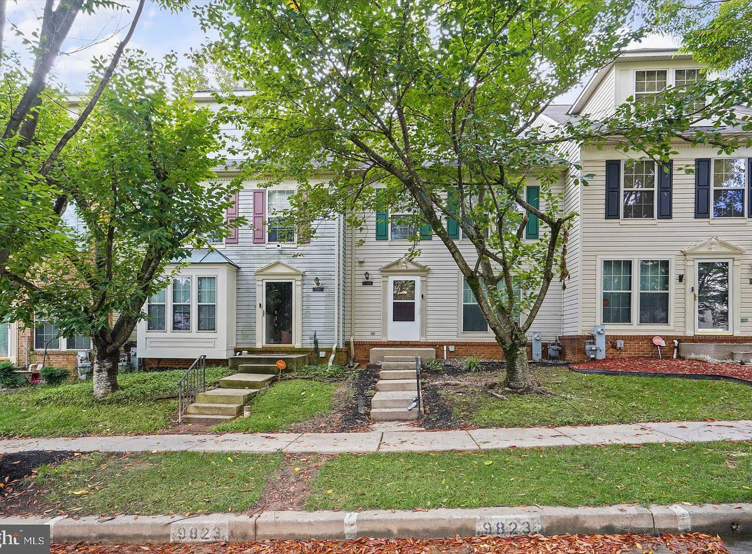 3 bed, 2.5 bath, 1820 sqft, $3,000 — Photo 1
