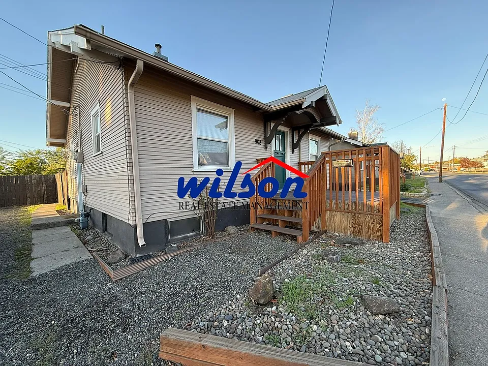 908 Tieton Dr