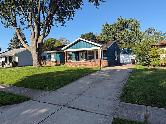2nd image of 4359 Maplegrove Dr