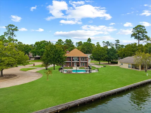 2906 Penninsula Point, Montgomery, TX 77356