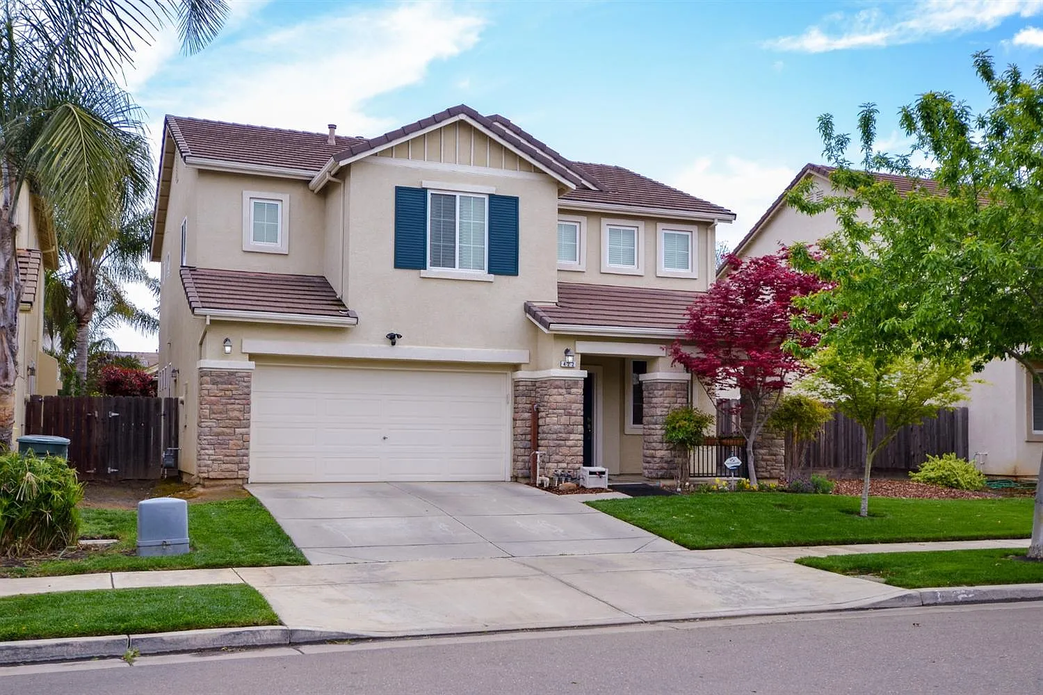 422 Lily Dr photo 1