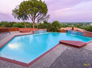 685 Floral Cir, New Braunfels, TX 78130