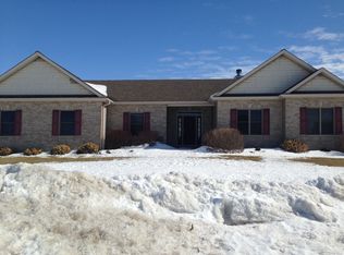 1413 Helper Ln, Belvidere, IL 61008
