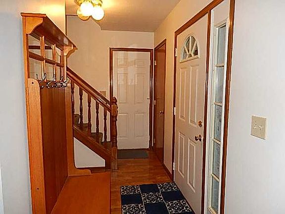 5th image of 2591 Karok Dr