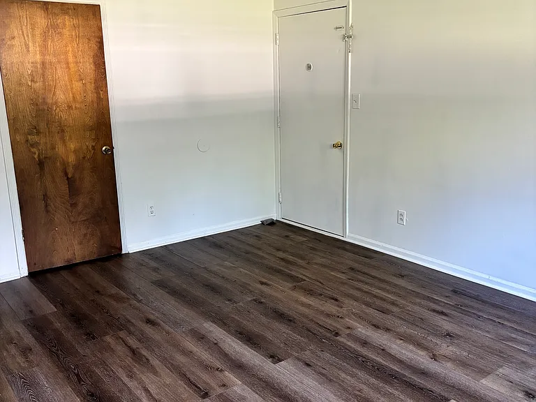 25 Gina Marie Ave #1 — Photo 4