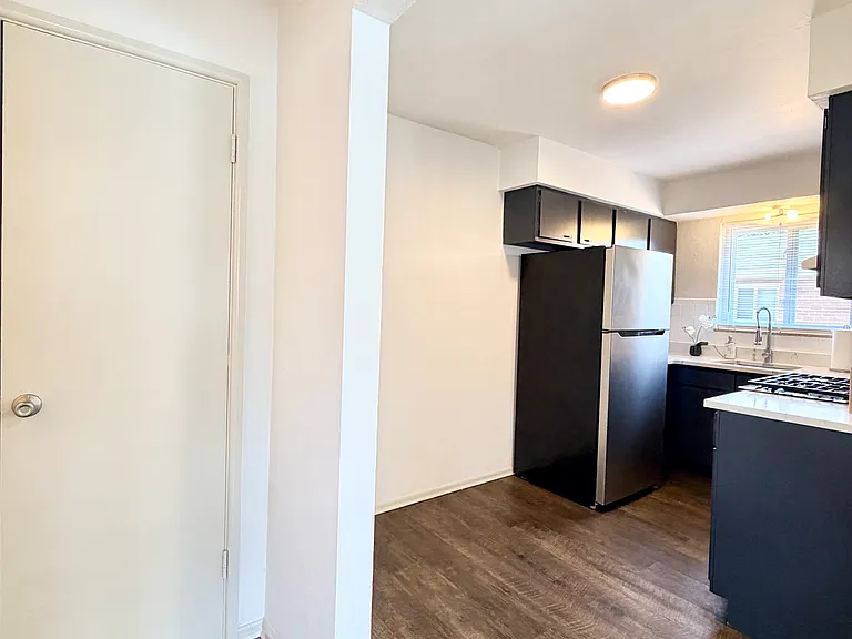 2819 Lemay Ferry Rd #D — Photo 10