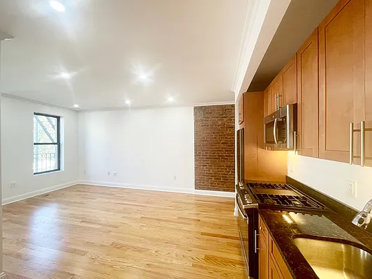 Rented by E and G Realty Group | media 15