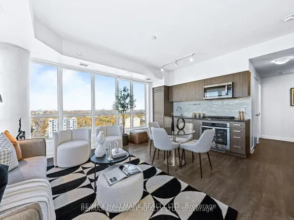 501 Saint Clair Ave W, Toronto, ON