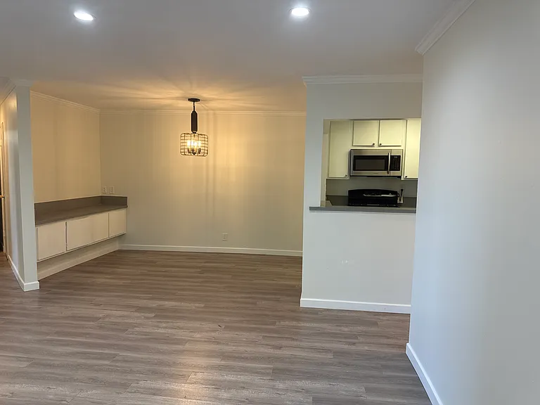 11701 Texas Ave #210 — Photo 4