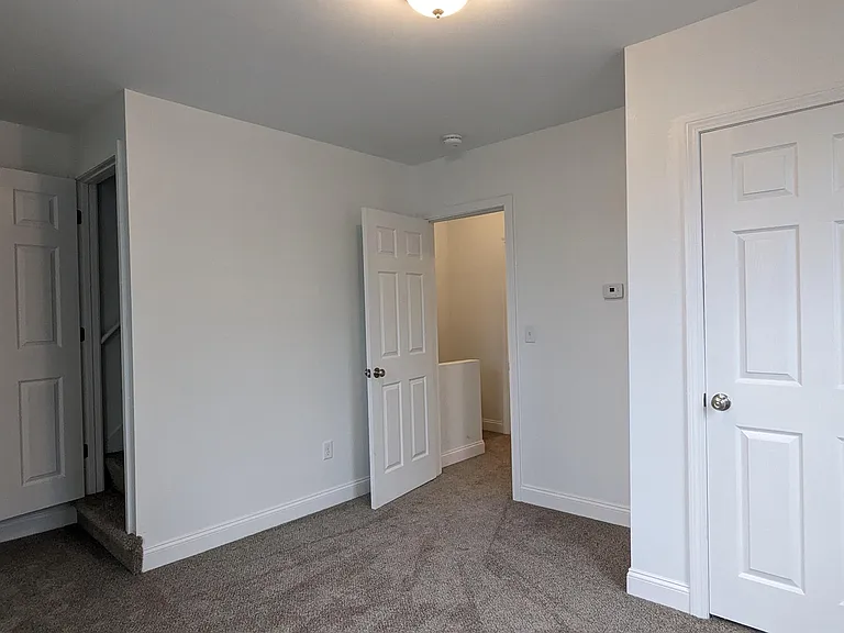 22 Wallace Ct — Photo 8