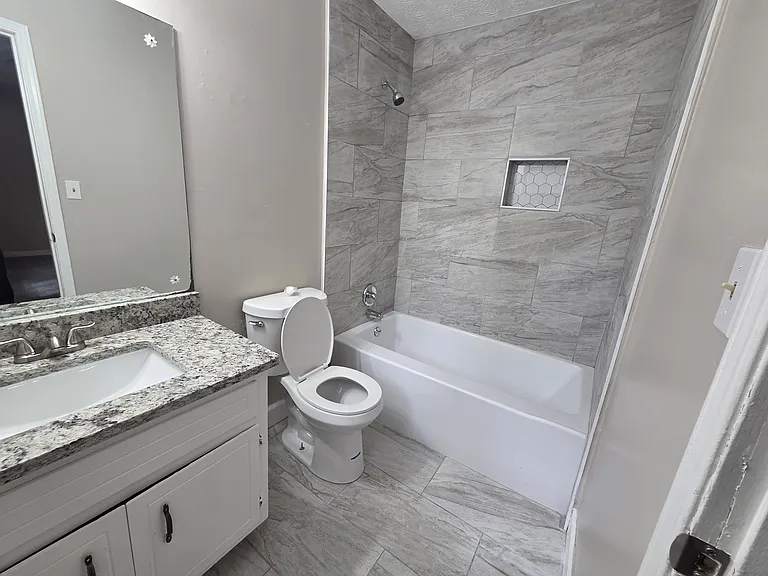 4828 Tarleton Dr — Photo 14