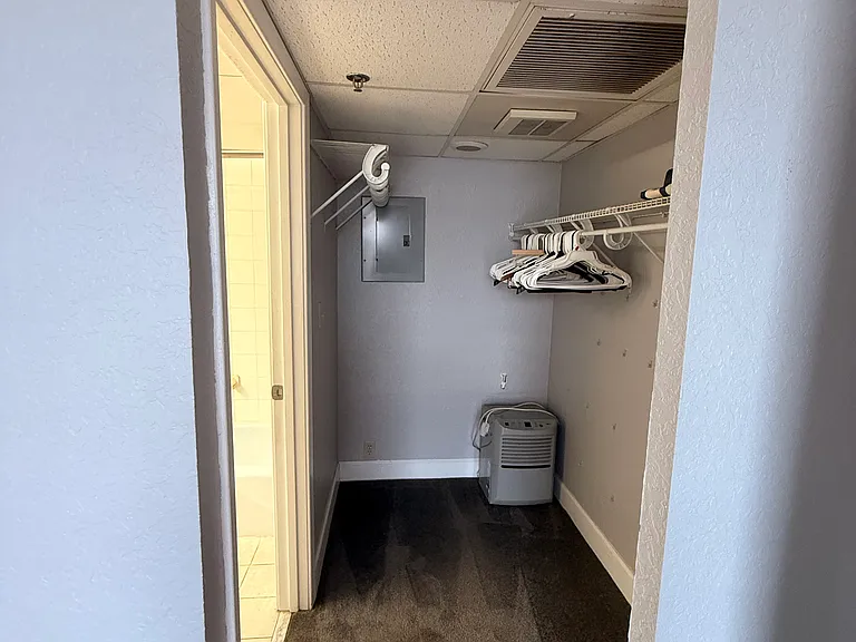 151 E Washington St #503 — Photo 7