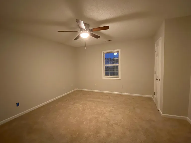 Large Bedroom with Walk-in Closet