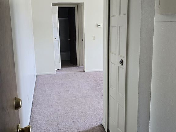 2nd image of 237 S Nelson St