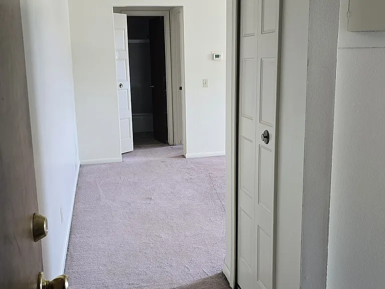 237 S Nelson St — Photo 2