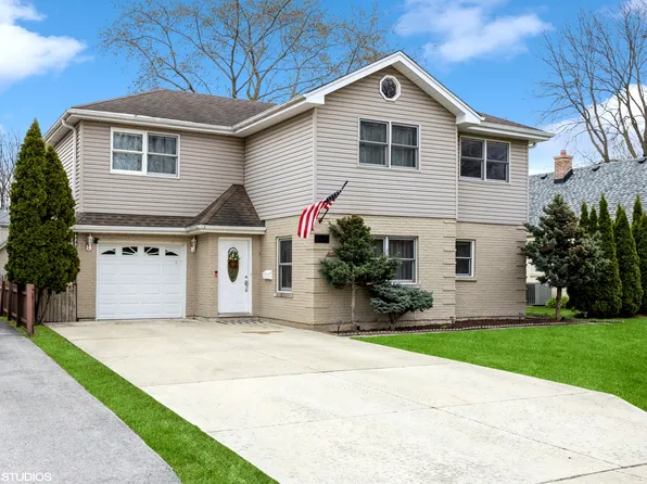 641 8th Ave, La Grange, IL 60525