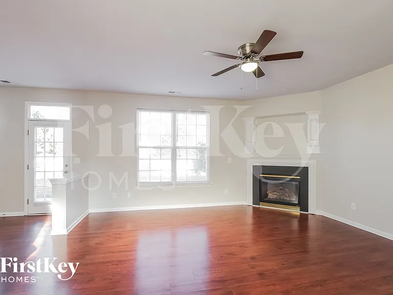 15236 Dehavilland Dr — Photo 3