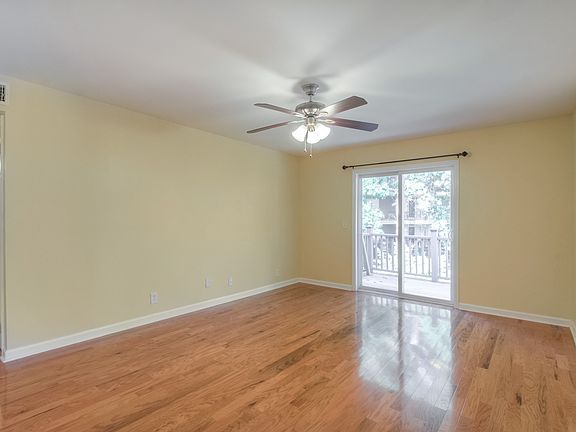 5th image of 3901 Whitland Ave APT 32