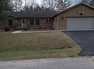 239 Dogwood Ln, Wisconsin Dells, WI 53965