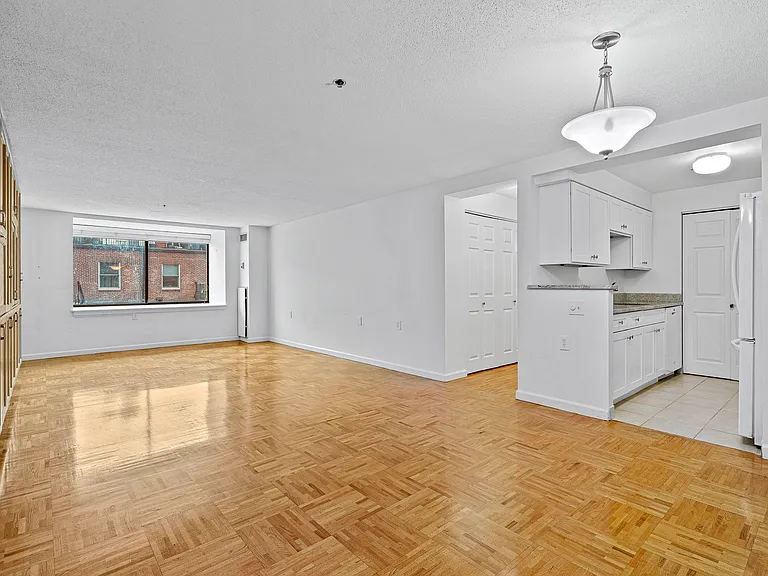 357 Commercial St #418 — Photo 4