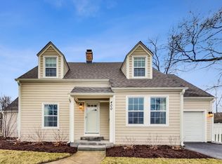 400 W Grantley Ave, Elmhurst, IL 60126