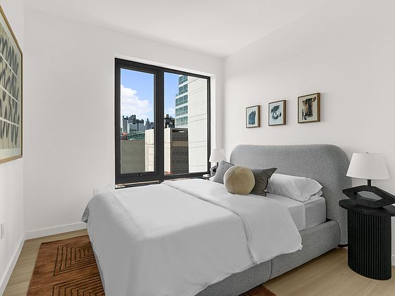 3rd image of 125 Chrystie St #702