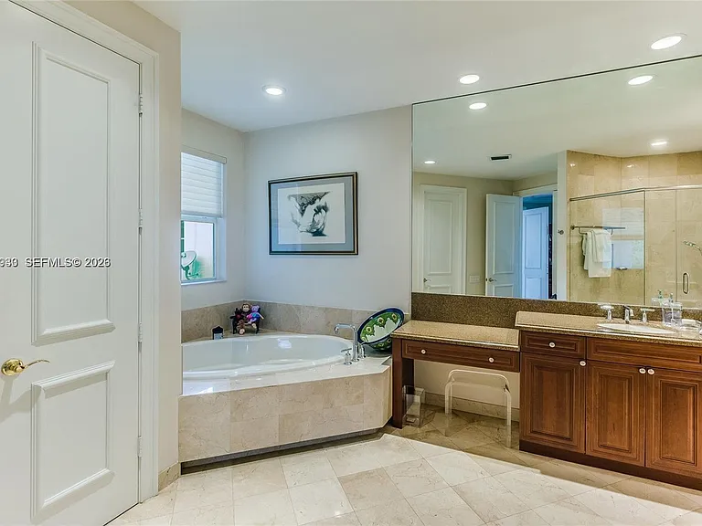 19471 NE 14th Ct — Photo 30