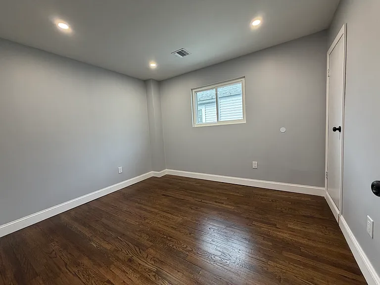 36 Woodcrest Rd #1 — Photo 14